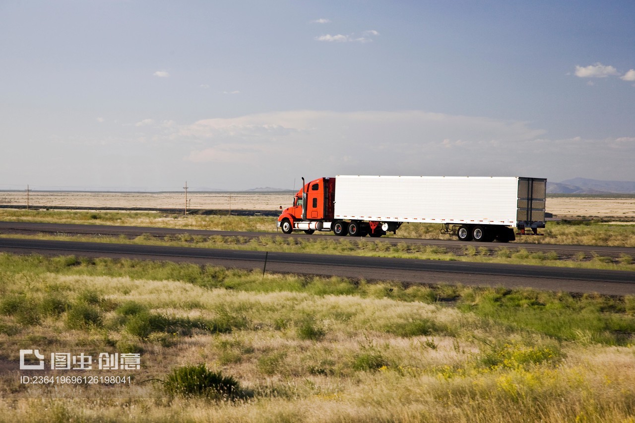 truck,highway